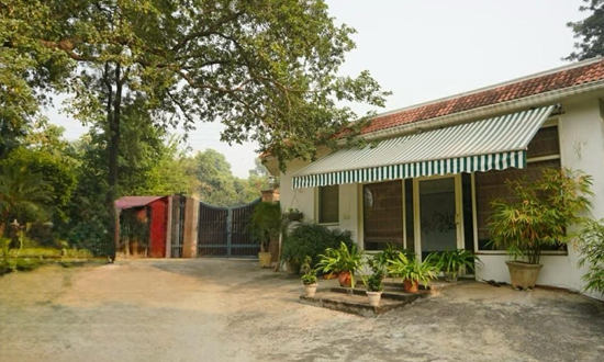 DERA MANDI FARMHOUSES, DELHI