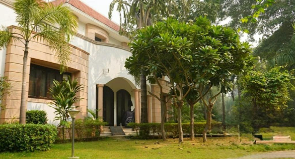Dera Mandi Farmhouses For Sale