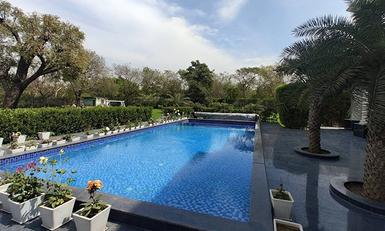 DLF CHATTARPUR FARMS FOR SALE