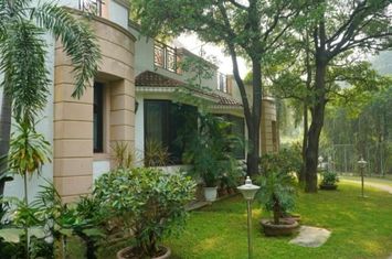 Farmhouse for rent in  ANSAL VILLA, SATBARI, SOUTH DELHI