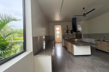 Farmhouse for RENT in central drIve, dlf chattArpur, south delhi