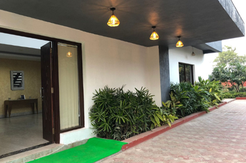 Farmhouse for RENT in ANSAL FARM, SATBARI, SOUTH DELHI
