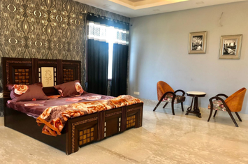 Farmhouse for RENT in ANSAL FARM, SATBARI, SOUTH DELHI