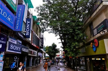 Pre-rented property for sale in Basant Lok, Priya Complex, South Delhi