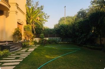 INDEPENDENT BUNGALOW - JOR BAGH, CENTRAL DELHI