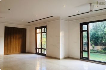 INDEPENDENT BUNGALOW - JOR BAGH, CENTRAL DELHI