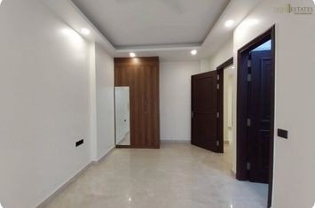 Brand-new Builder Floor For rent in Green Park extension