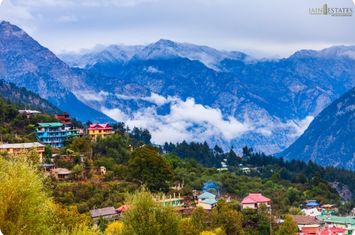 MOST PICTURESQUE BIGGEST RESORT OF MANALI FOR SALE