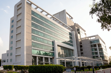 BPTP PARK CENTRA, NH-8, GURUGRAM
