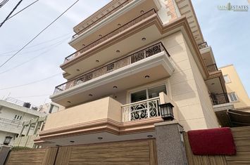 BUILDER FLOORS FOR SALE, GREATER KAILASH – 1