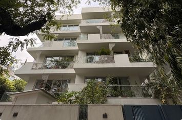BUILDER FLOORS FOR SALE, SAFDARJUNG ENCLAVE