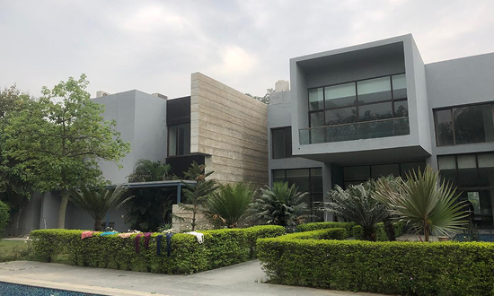 MG ROAD FARMHOUSES, DELHI