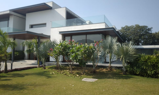RADHEY MOHAN DRIVE FARMHOUSES, SOUTH DELHI